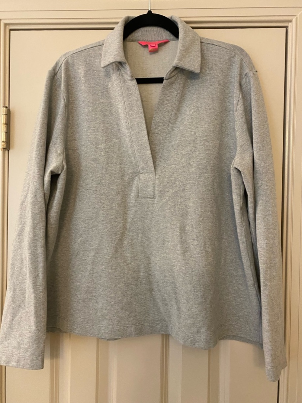 Lilly Pulitzer L Shimmer Terry Top with Metallic Gray